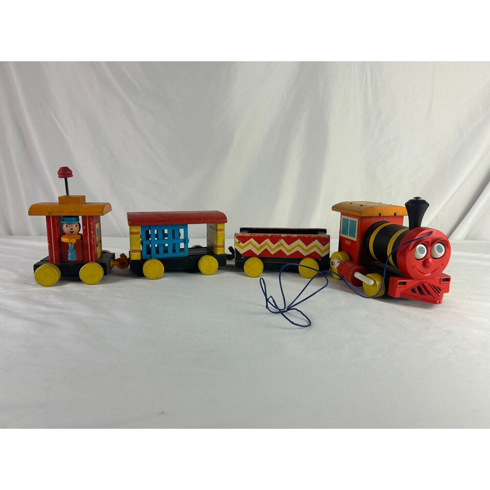 Vintage Fisher Price Huffy Puffy Pull Train Lot No 999 Engine Cars